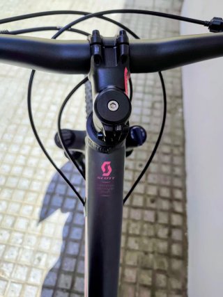 Bicicleta MTB Scott Rosa/Negra
