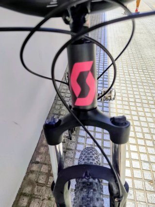 Bicicleta MTB Scott Rosa/Negra