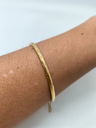 Pulsera caña fina tallada Oro 18k