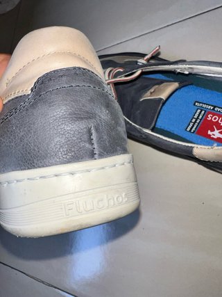 Zapatillas Fluchos Piel Negro y Beige