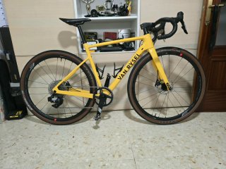 Van Rysel NCR All road Ed Especial + potenciómetro