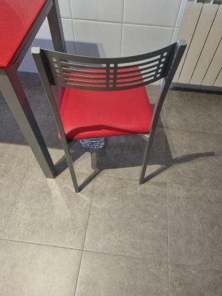 Conjunto mesa cocina extensible y 4 sillas