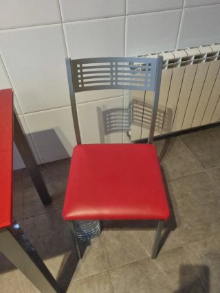 Conjunto mesa cocina extensible y 4 sillas