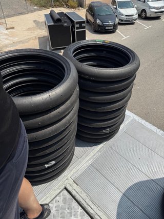 Neumáticos Pirelli Slicks