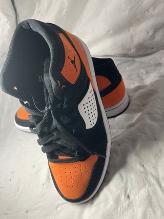 Zapatos Jordan Negro Naranja Talla X