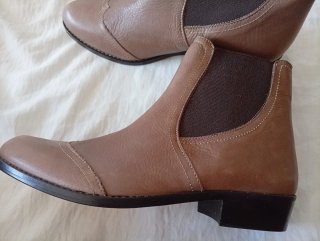 Botines de cuero marrones para mujer