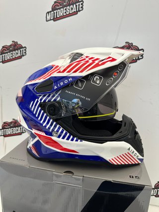 Casco Airoh T-S Commander con gafa solar