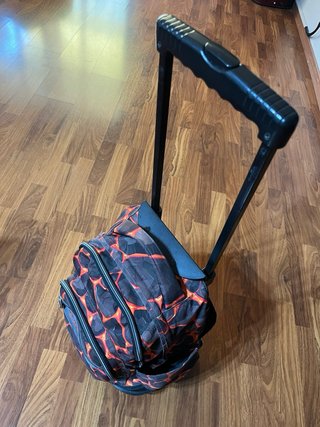 Mochila con ruedas Totto diseño lava