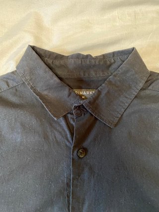 Camisa negra manga corta