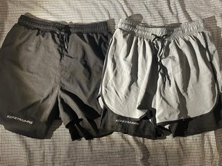 Pantalones deportivos con malla interior