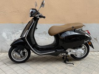 Vespa Primavera 50 Negra