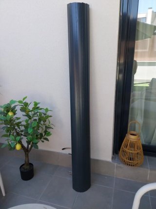Persiana de ventanal gris