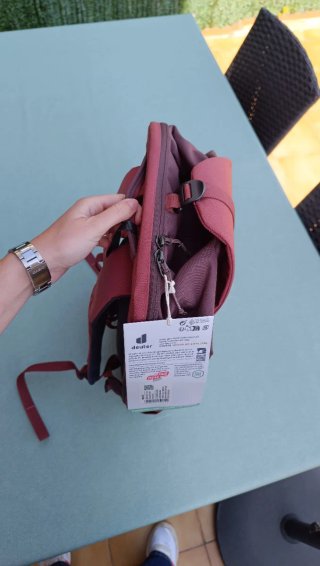 Mochila Deuter 30L Rojo Claro