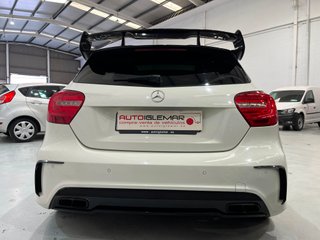 Mercedes A45 AMG 4 MATIC 360CV "NACIONAL"