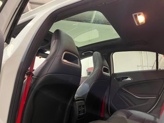 Mercedes A45 AMG 4 MATIC 360CV "NACIONAL"