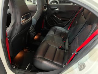 Mercedes A45 AMG 4 MATIC 360CV "NACIONAL"