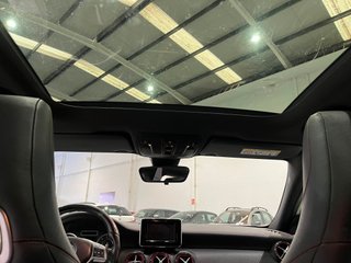 Mercedes A45 AMG 4 MATIC 360CV "NACIONAL"