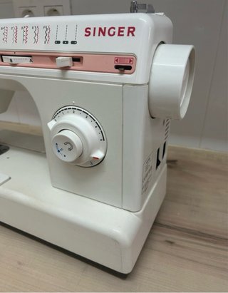 Máquina de coser SINGER *solo la maquina*