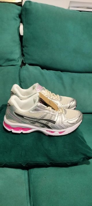 ASICS Scarpe Sportive Taglia 43.5