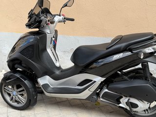 Piaggio Yourban 300 LT Scooter