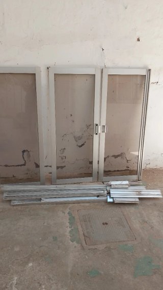 Ventanas correderas de aluminiu