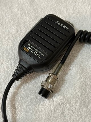 YAESU MH-26 E8 Micrófono