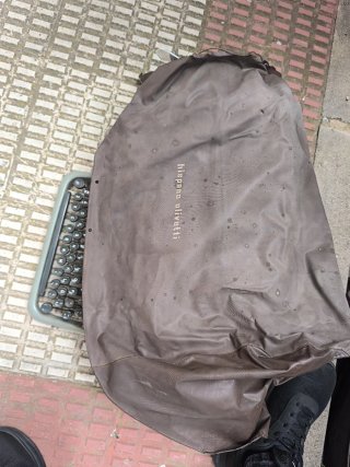 Máquina de escribir Hispano Olivetti OFERTA