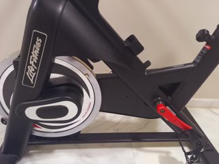 Bicicleta Spinning Life Fitness ICI 1