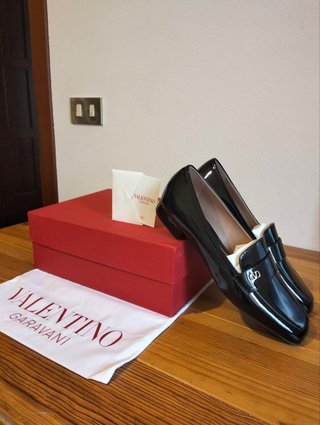 Mocassini Valentino Garavani Vlogo Neri NUOVI