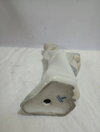 OFERTÓN Figura porcelana Lladro niño regalo