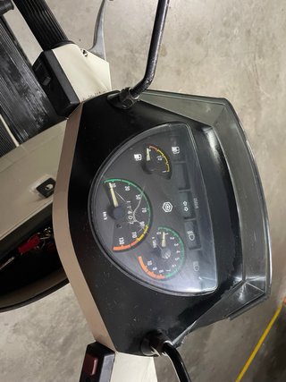 Vespa T5 1990 - 11.400 km. Pte revision y ruedas