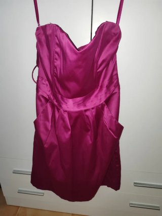 Vestido fiesta fucsia con bolsillos