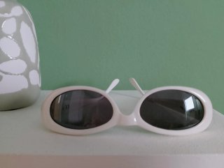 Gafas de sol blancas vintage