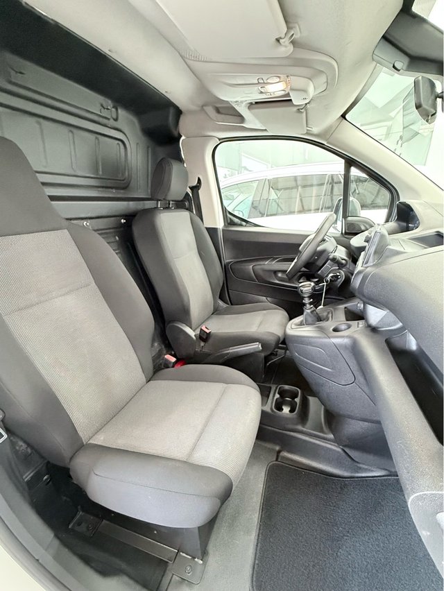 Peugeot Partner Peugeot Partner Pro Long 1000kg BlueHDi 73kW