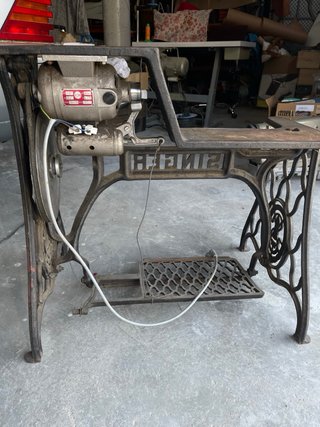 Mesa Singer zapatero con motor