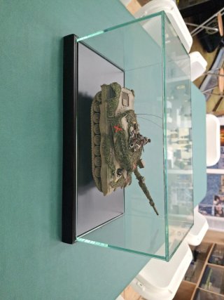 Maqueta vehículo blindado militar