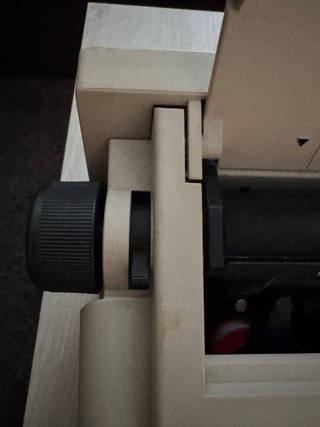 Máquina de escribir Olivetti PT 505
