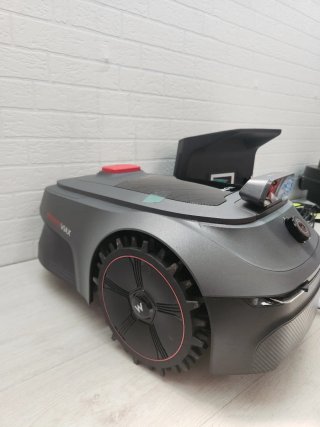Robot cortacésped MOVA ViAX 500