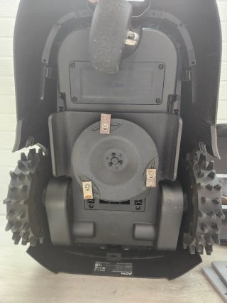 Robot cortacésped MOVA ViAX 500