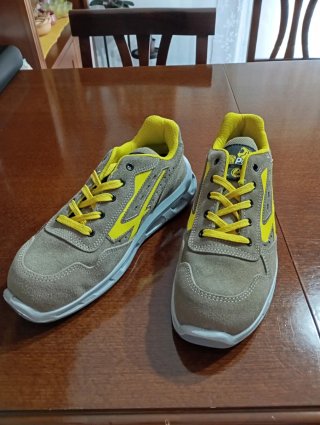 Scarpe antinfortunistiche U-Power numero 41