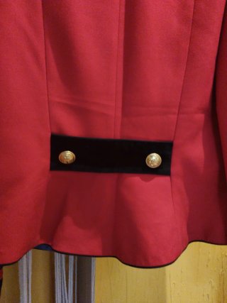 Chaqueta militar roja y negra mujer