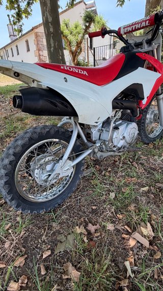 Honda CRF 110 Motocross 2016 Semiautomatica Roja