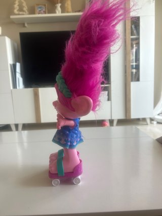 Muñeca Trolls Patinadora