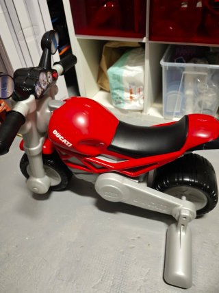 Moto Chicco Ducati Rossa