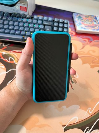 Nuovo Nintendo 2DS XL + 4 giochi
