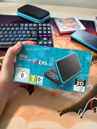 Nuovo Nintendo 2DS XL + 4 giochi