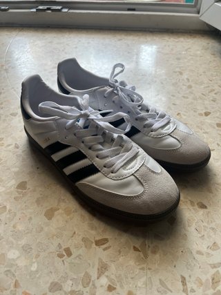 Zapatillas Adidas Samba OG Blancas y Beige