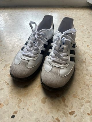 Zapatillas Adidas Samba OG Blancas y Beige