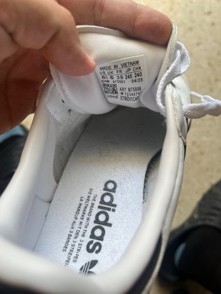 Zapatillas Adidas Samba OG Blancas y Beige