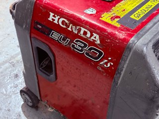 Generador Honda EU30is